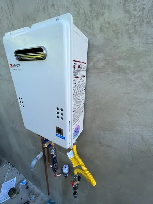 Tankless water heater installation for Lakeview Heights homes
